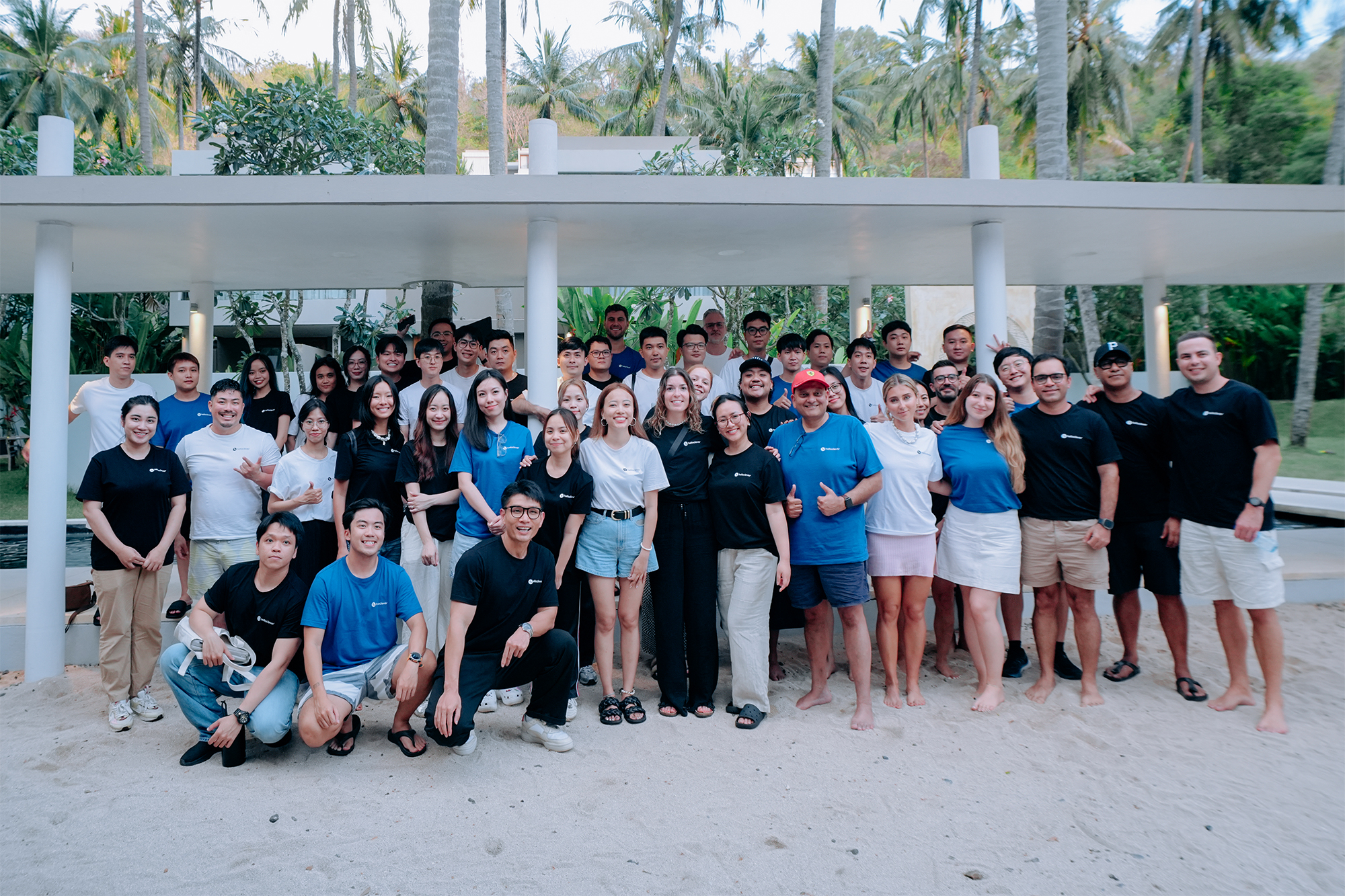 Hello Clever Global Team